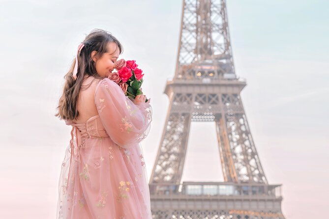 1-hour-private-photo-session-experience-with-the-eiffel-tower