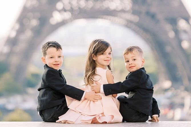 1-hour-private-photo-session-experience-with-the-eiffel-tower