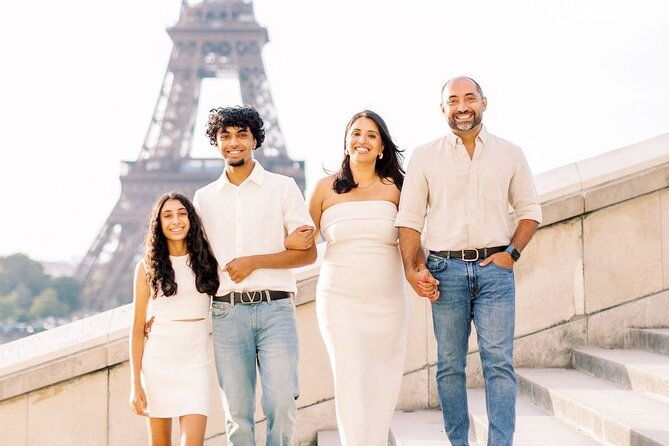 1-hour-private-photo-session-experience-with-the-eiffel-tower