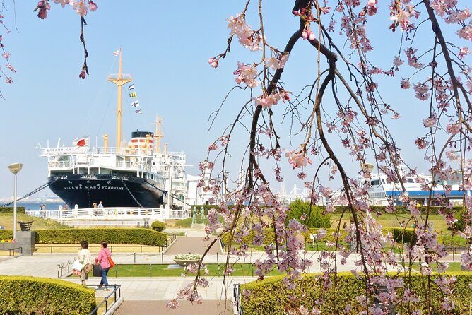 1 Hour Private Photoshoot in Yokohama - Authenticity and Hidden Gems