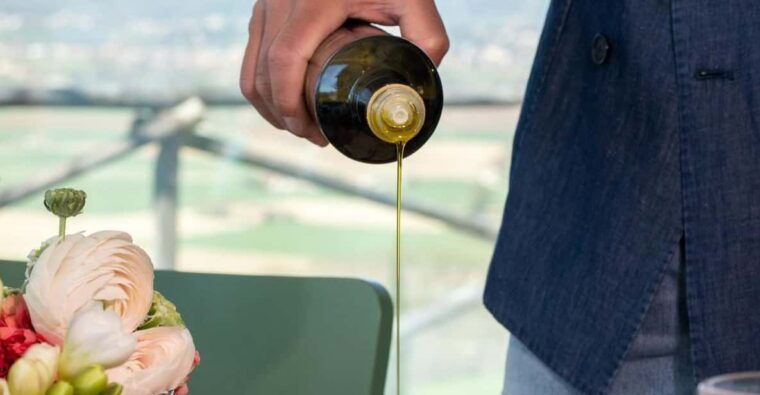 1-hour-private-tour-of-the-oil-mill-with-tasting