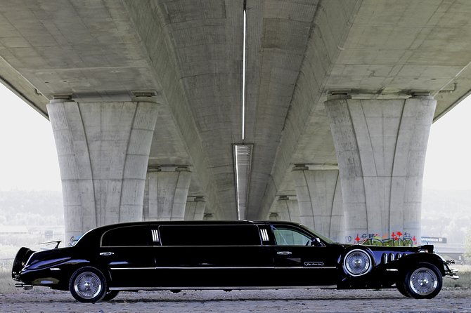 1-hour-ride-in-vintage-limousine