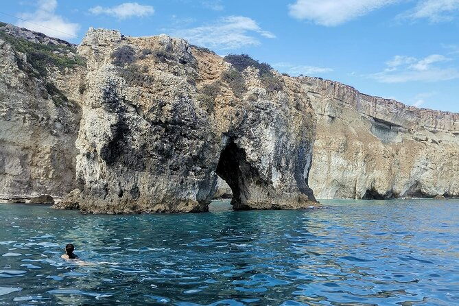1-hour-sea-caves-and-boat-tour-in-ortigia-syracuse-2