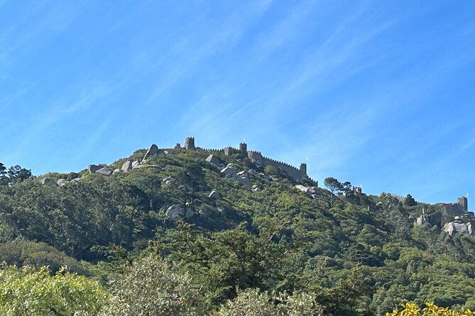 1-hour-sightseeing-tour-in-sintra-with-tuktuk