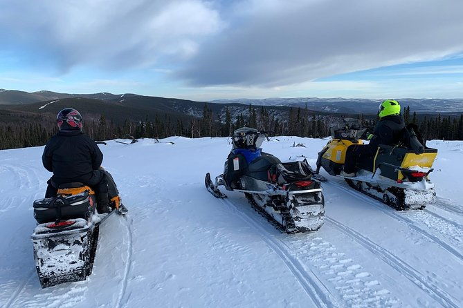1-hour-snowmachine-tour-2