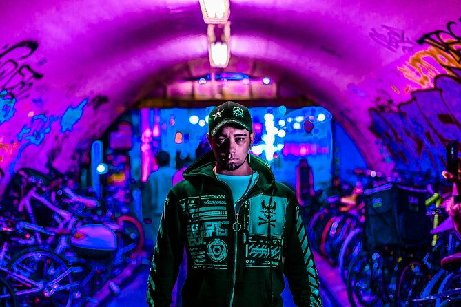 1-hour-tokyo-cyberpunk-photo-session