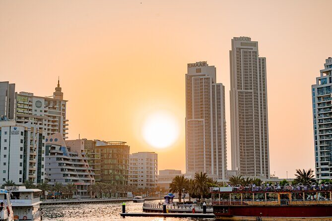 1 HR - Dubai Marina Luxury Yacht Tour - FAQs