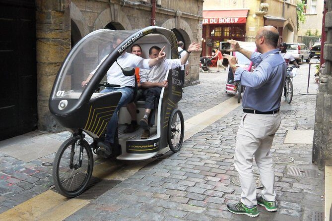 1 or 2-Hour Pedicab tour of Lyon - Exploring Lyon on a Pedicab: What to Expect