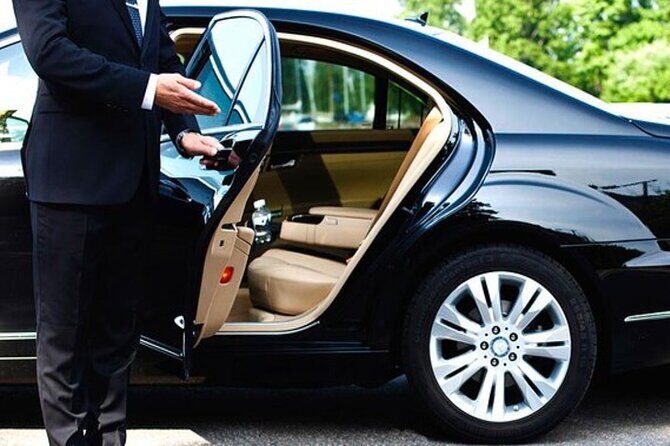 1 way Airport transfer - An In-Depth Look at the Port Louis Airport Transfer