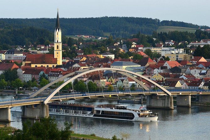 1-way-prague-to-vilshofen-private-transfer-mercedes-benz-up-to-7-passengers