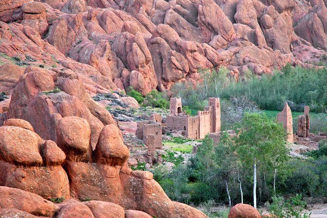 10-Day Morocco Tour from Casablanca via Sahara Desert & Chefchaouen - Days 6 & 7: Sahara Adventure and Gorges of Dades