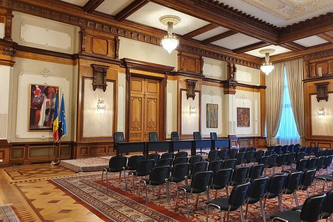 10-h-ceausescu-communism-private-tour-in-bucharest-plus-draculas-grave