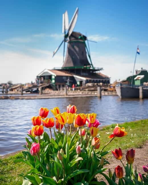 10-Hour Day Tour to Zaanse Schans and Giethoorn - Analyzing the Value