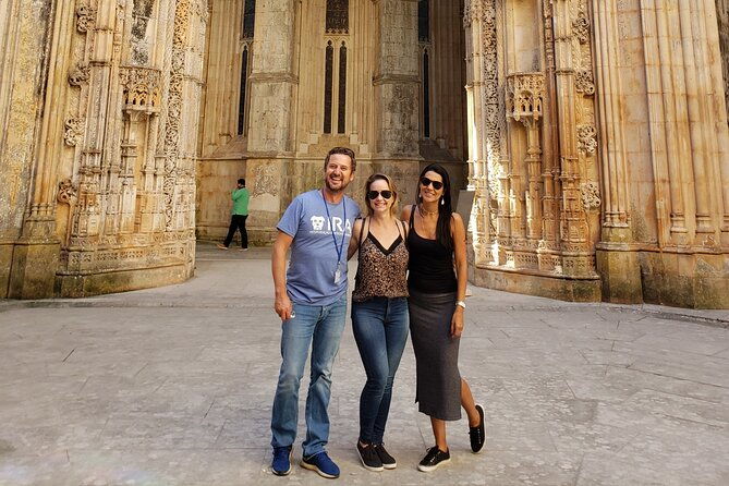 10-hour-guided-tour-of-fatima-obidos-nazare-batalha-and-alcobaca