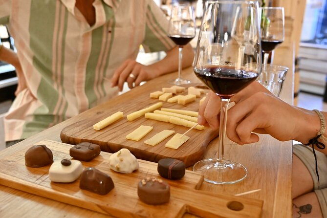 10-taste-private-amsterdam-food-tour-by-unesco-canals-and-jordaan