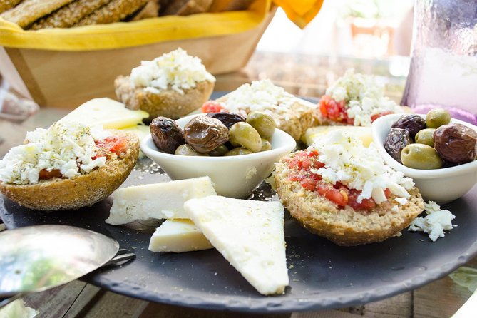 12-tastings-of-heraklion-city-walking-culture-tour