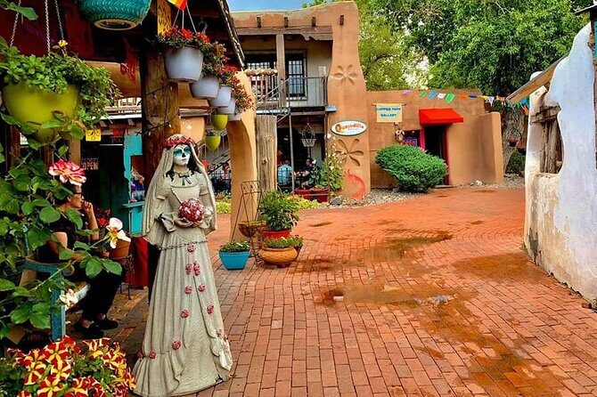 12pm - Public High Noon History, Legends & Lore Tour - Guided Old Town Stroll - Who Is This Tour Best Suited For?