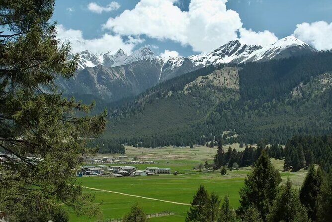 13 Day Classic Tibet Tour on Flight and Soft Sleeper Train - Everest and the Qomolangma National Nature Reserve