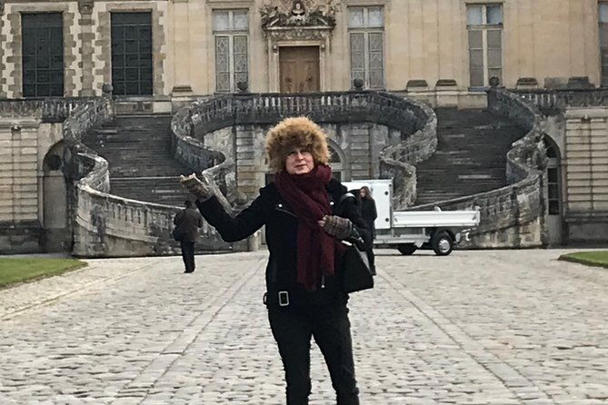 130-hours-tour-of-louvre-museum