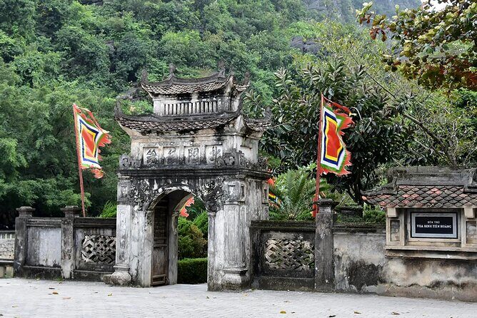 15 Day Vietnam Odyssey Saigon, Hanoi and Hoi An Beach - Overview of the Tour