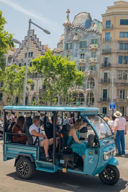 1,5-Hour Barcelona City & Beach Private Tuk-Tuk Tour - FAQs