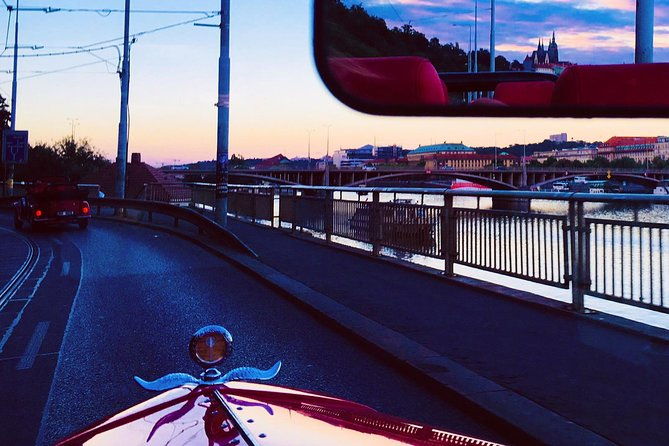 15-hour-oldtimer-convertible-prague-sightseeing-tour