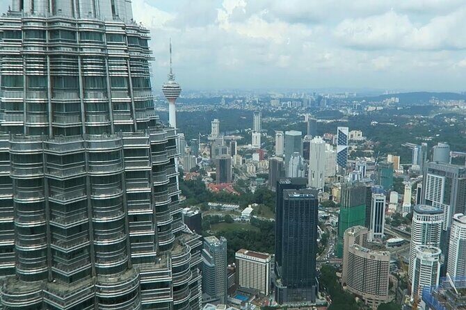 16 Hours Private Highlights Tour to Kuala Lumpur from Singapore - FAQs