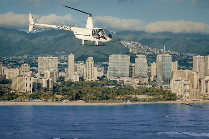 18-minutes-shared-helicopter-tour-in-honolulu-2