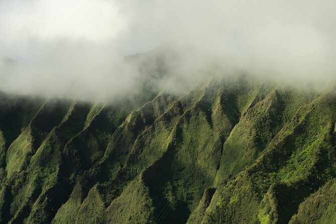 18-minutes-shared-helicopter-tour-in-honolulu-2