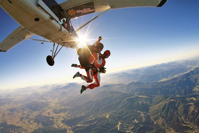 18,000ft Tandem Skydive over Abel Tasman - Why This Skydive Is Worth Considering  
