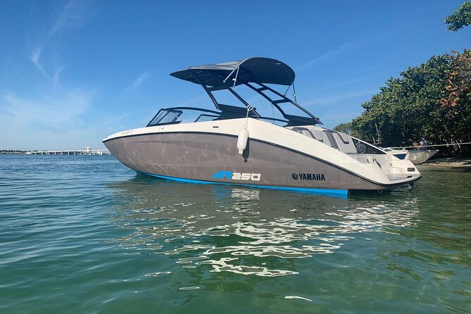 19-ft-boat-tour-around-the-miami-bay-2-or-4-hours-6-people