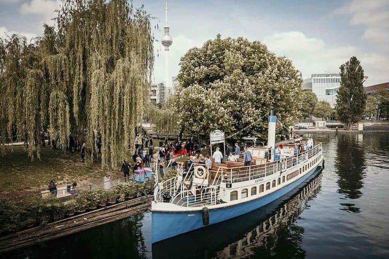 1h Berlin-Cruise with 140 year old electrified steamship - FAQs