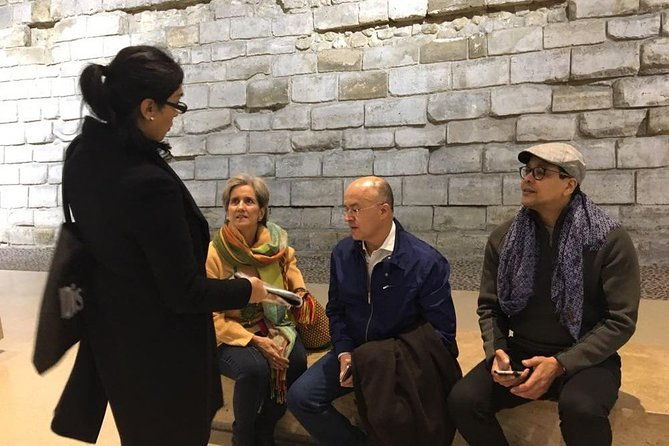 1h30-louvre-highlights-optional-families-with-kids-eng-esp