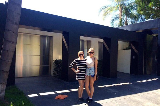 2 1/2 Hour Private Tour of Hollywood, Beverly Hills and Bel Air - FAQ
