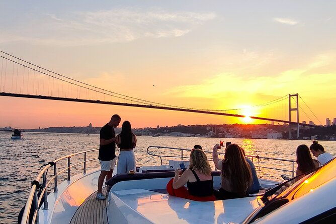 2-5-hour-bosphorus-sunset-sightseeing-cruise-by-luxury-yacht