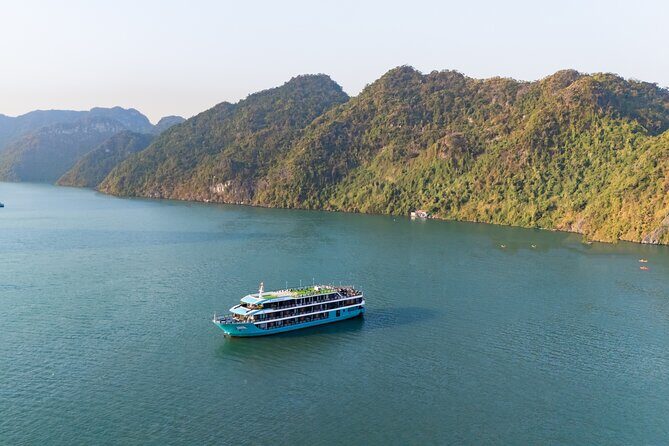 2 Day 1 Night Luxury Cruise in Halong and Lan Ha Bay - Transportation, Group Size, and Overall Value