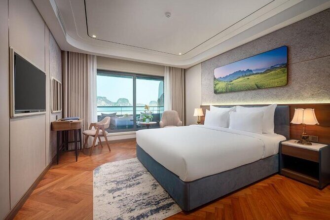 2-Day 6-Star Luxury Cruise Through Ha Long & Lan Ha Bay - Why This Cruise Stands Out