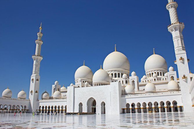 2-Day Abu Dhabi City Tour and Desert Safari with BBQ Dinner - Who Should Consider This Tour?