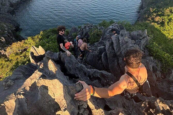 2-Day Adventure Cat Ba Archipelago, Viet Hai Village & Lan Ha Bay - What Does the Experience Offer in Terms of Value?