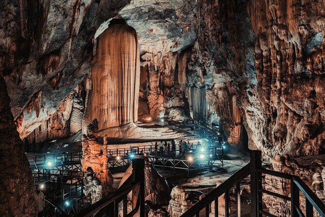 2-day Amazing caves: Paradise cave - Dark Cave - Phong Nha cave - Key Points