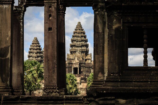 2-Day : Angkor Sunrise, Kompong Phluk Sunset & Banteay Srei Tour - FAQs