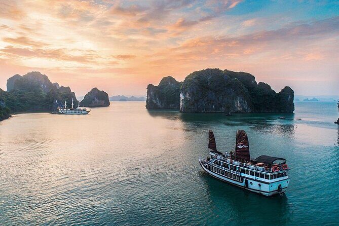 2 Day Bai Tu Long Bay Cruise Tour from Old Quarter - What Makes This Tour Stand Out