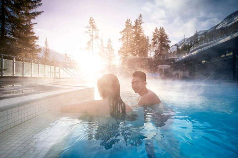 2-day-banff-lake-louise-moraine-emerald-yoho-n-p-tour