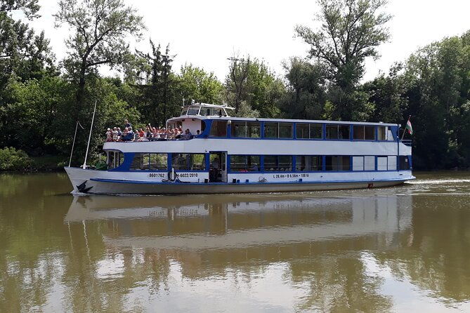 2-day-boat-trip-and-city-tour-in-tokaj-hungary-with-wine-tasting