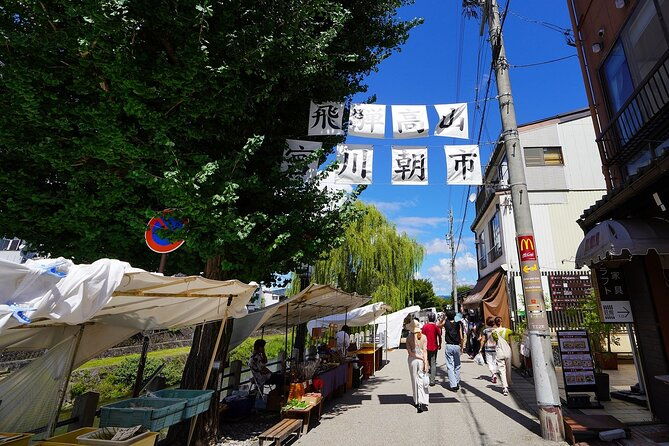 2-day-bus-tour-to-shirakawago-hida-no-sato-winter-illumination
