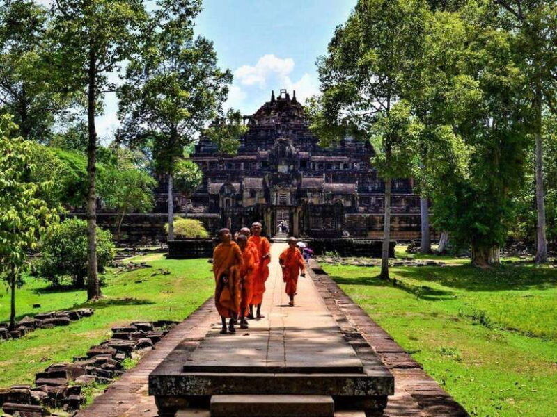 2-day-cambodia-private-guided-tour-in-angkor-temples