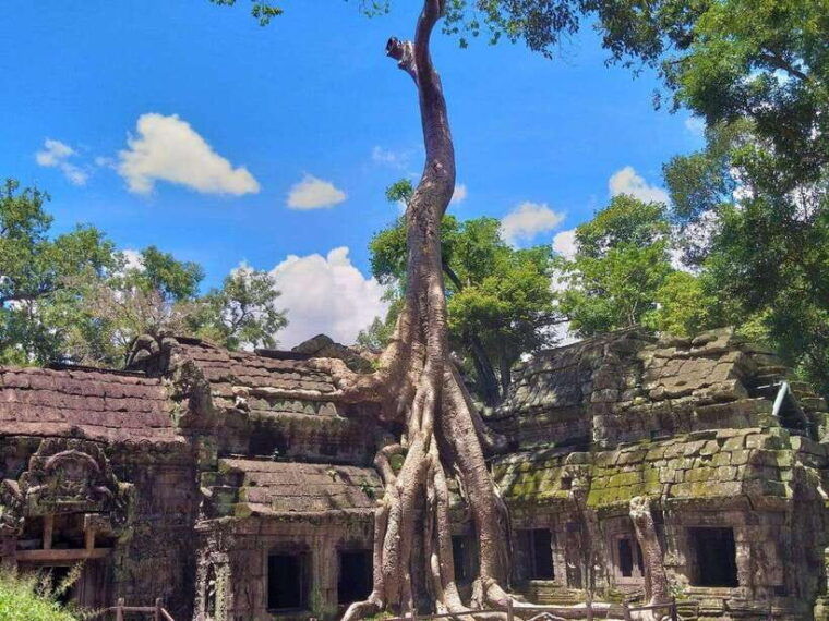 2-day-cambodia-private-guided-tour-in-angkor-temples