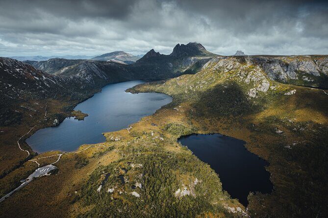 2 day Cradle Mountain and Wineglass Bay - Day 1: From Hobart to Cradle Mountain and Sheffield