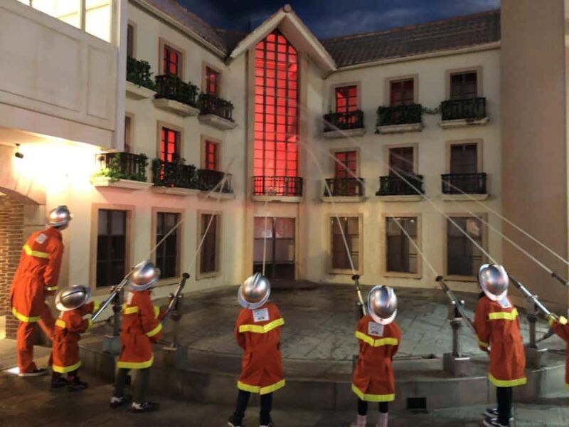 2-Day Family Adventure in Tokyo: Science, Careers & Culture - Key Points