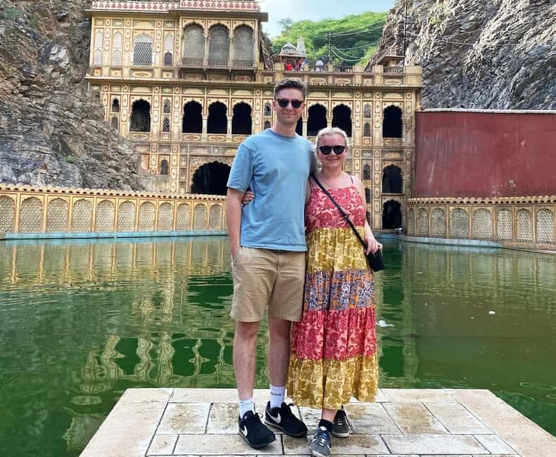 2-Day Golden Triangle Tour from Delhi to Agra and Jaipur - An In-Depth Look at the Itinerary and Experience